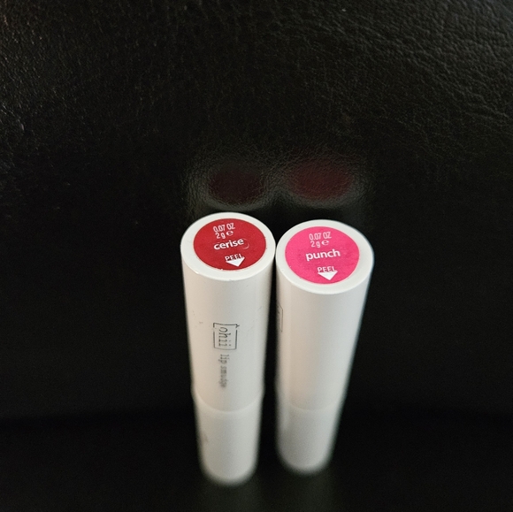 Ohii lip smudge in punch & cerise usage as pictured - Picture 2 of 3